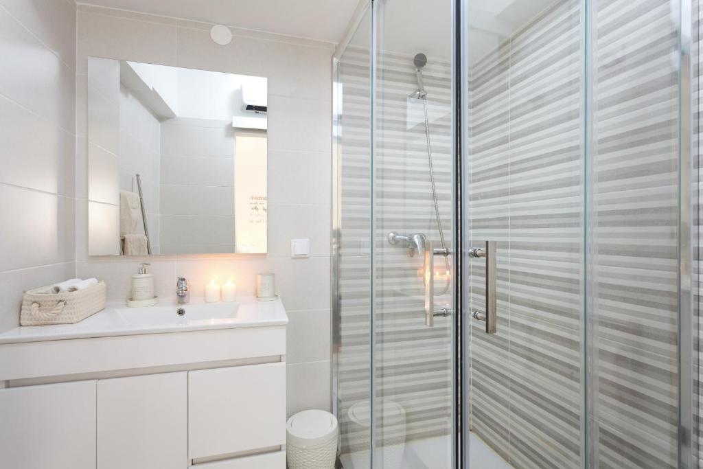Cozy one bedroom apartment in the heart of Cascais historic center 3