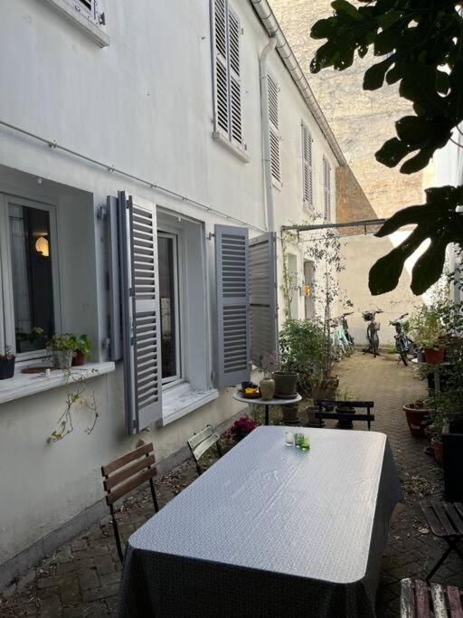 Country home in Paris 6
