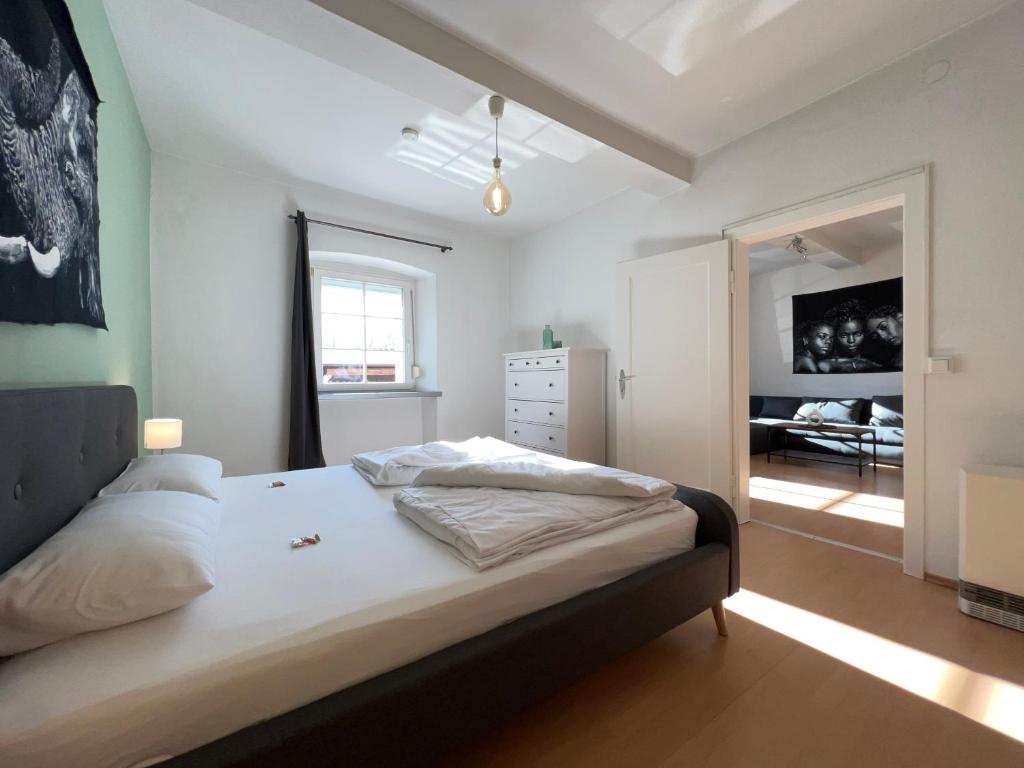 Romantisches Kamin-Apartment by Rabe - Gartenabteil, Smart-TV, Netflix 2