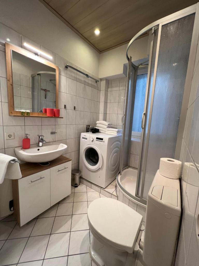 Romantisches Kamin-Apartment by Rabe - Gartenabteil, Smart-TV, Netflix 3