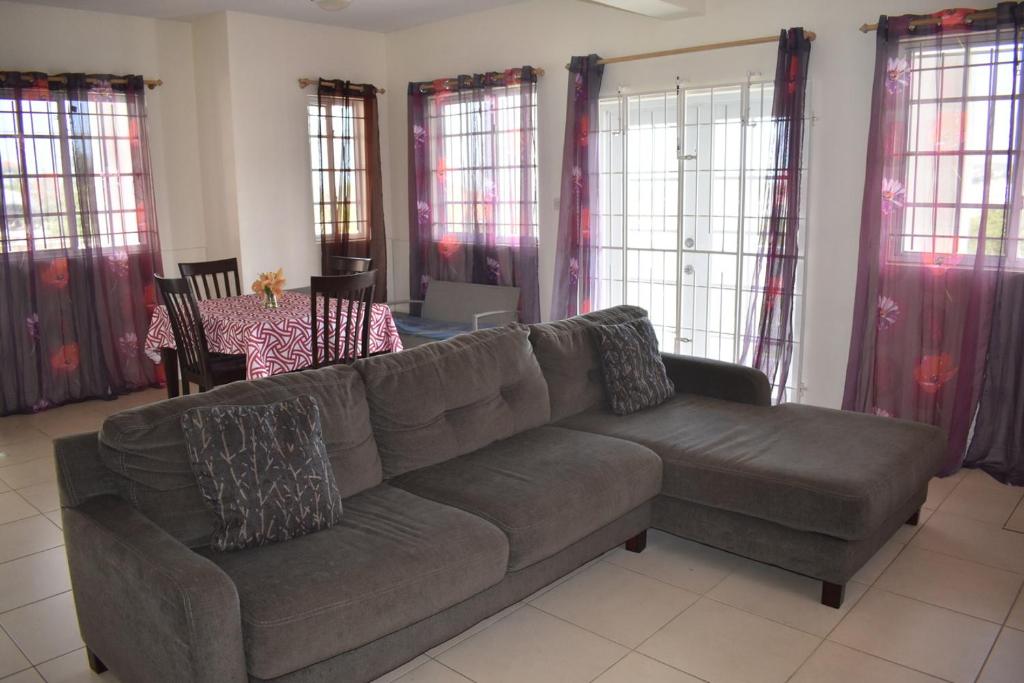 Oland - 2 Bedroom apartment with Marina view