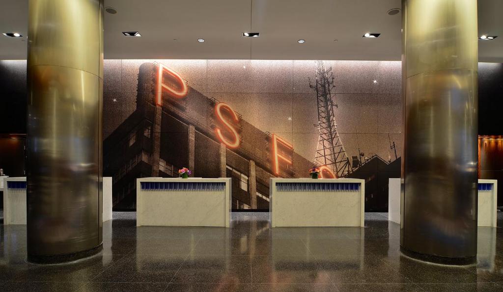 Loews Philadelphia Hotel Image