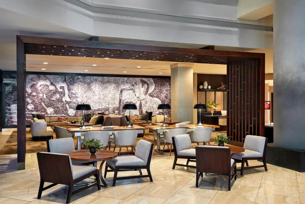 Loews Nashville Hotel at Vanderbilt Plaza Image