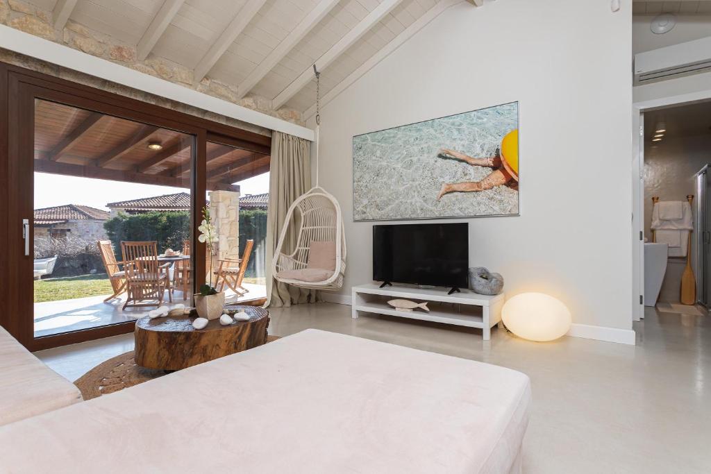 Pure Amber Suite Elani 2