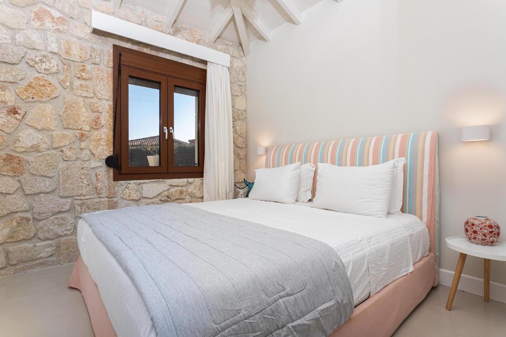 Pure Amber Suite Elani 8