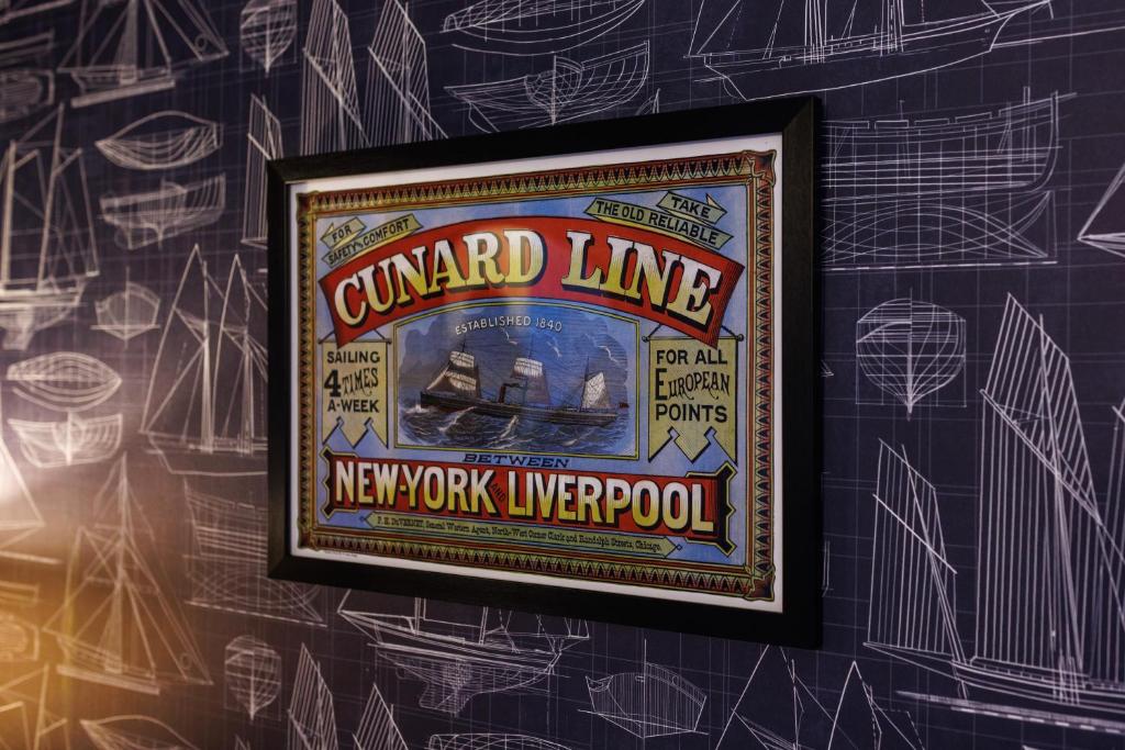 FLATZY - Iconic Beatles and Liverpool Culture Home 2