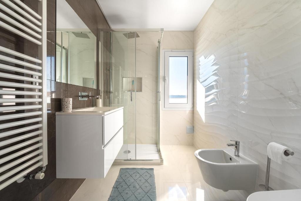 Ocean Lookout with private parking in the heart of Nazaré 8