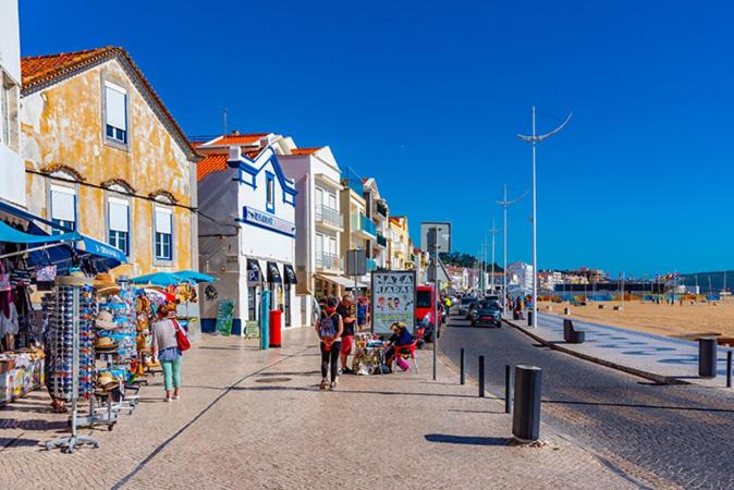 Ocean Lookout with private parking in the heart of Nazaré 6