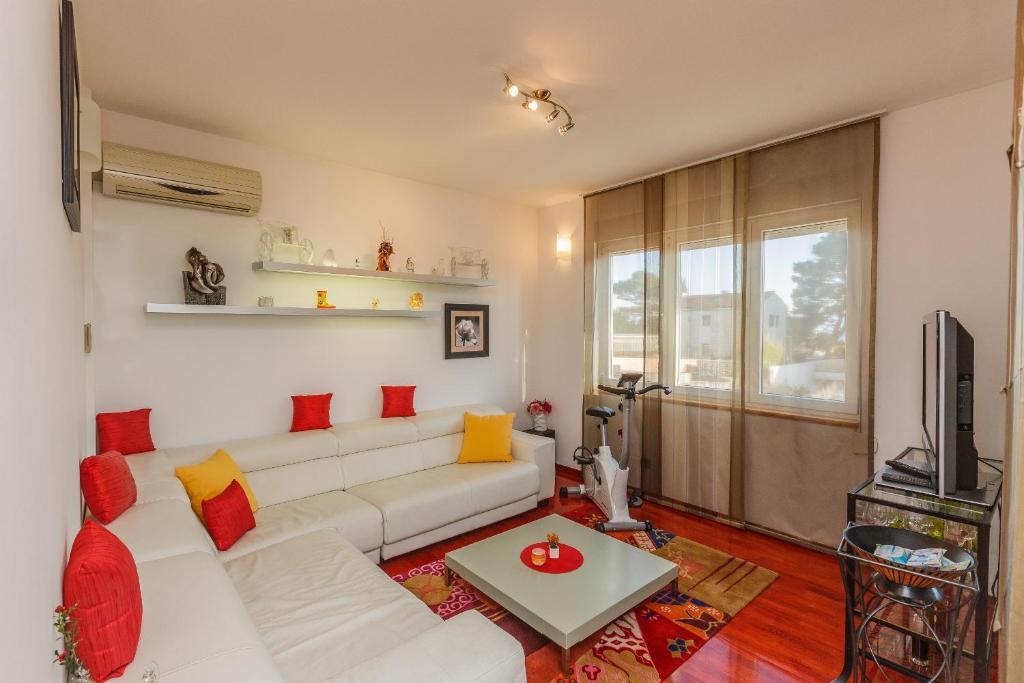 Apartments Zenta 5