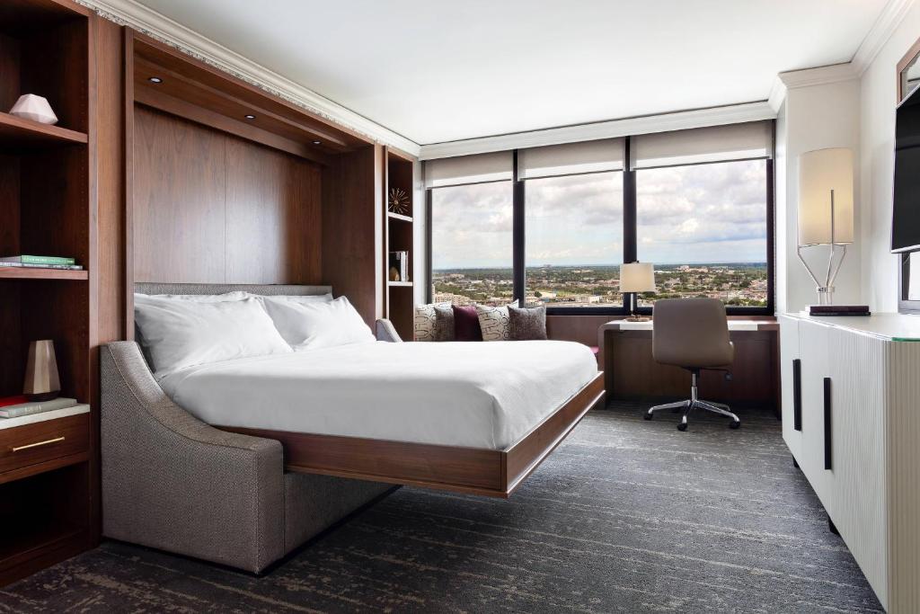 JW Marriott New Orleans Image