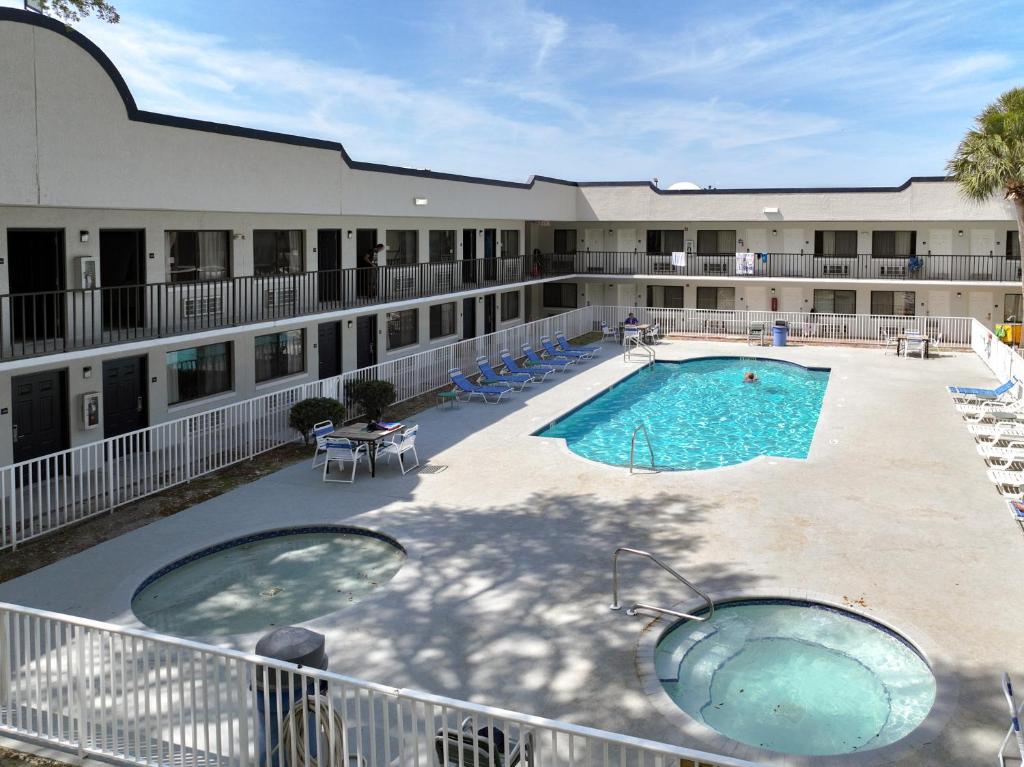 Stayable Kissimmee West Image