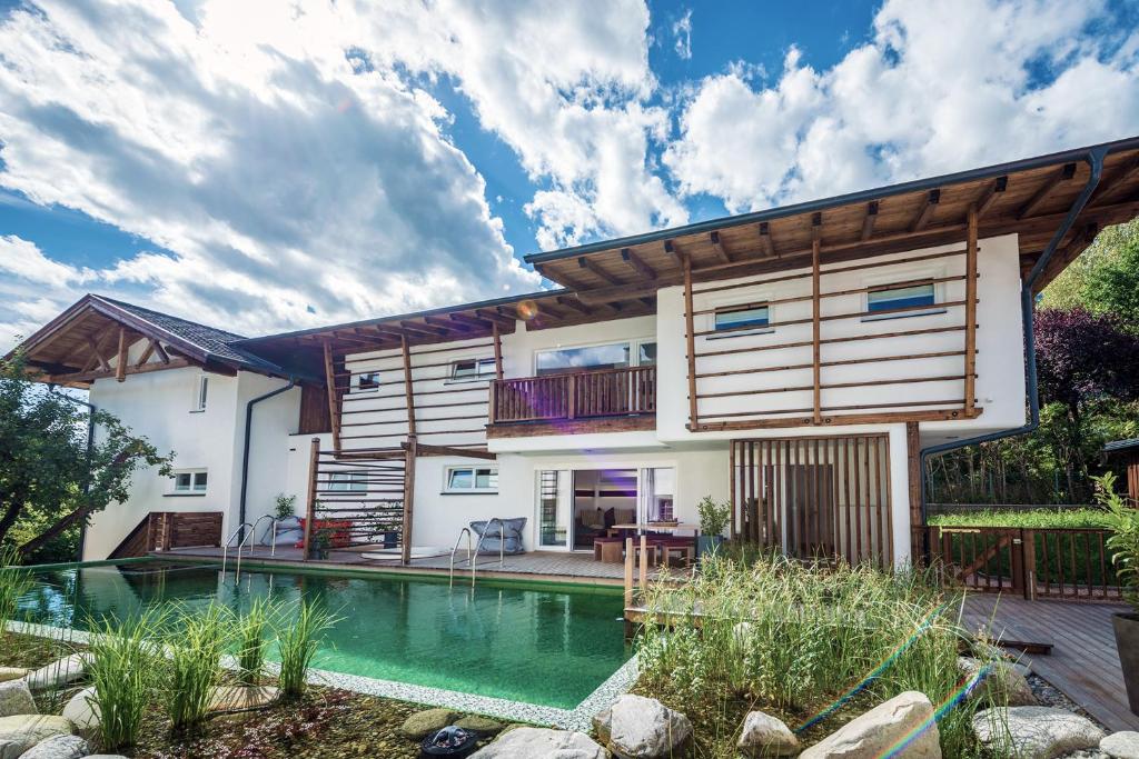 Edelnest by Peak Stay 3