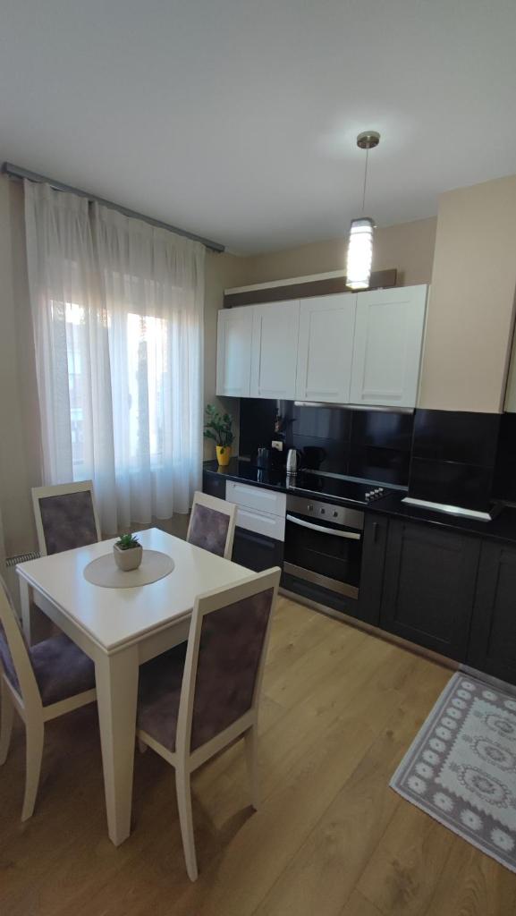 Tirana New Bazaar-Apartment 1 3