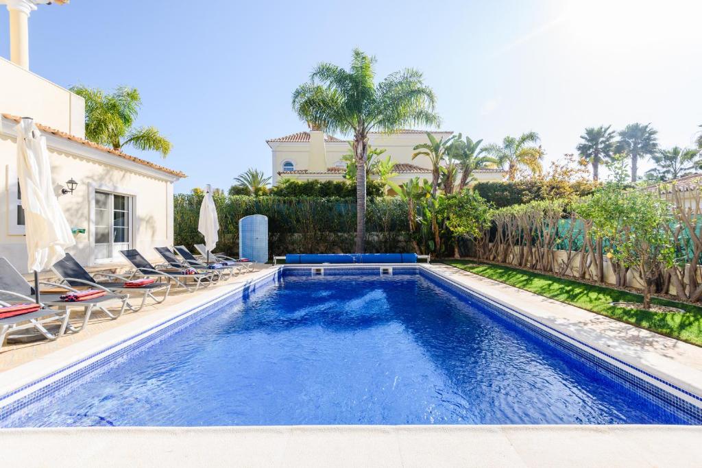 Endless Summer Luxury Villa 8