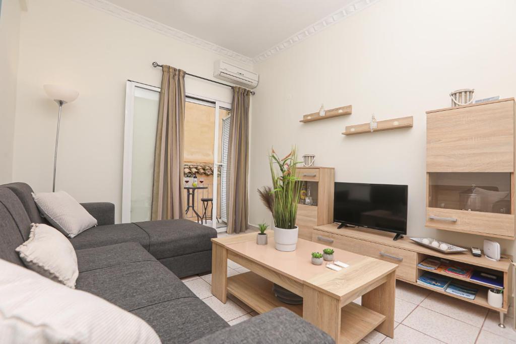 Dafnis City Apartment 5