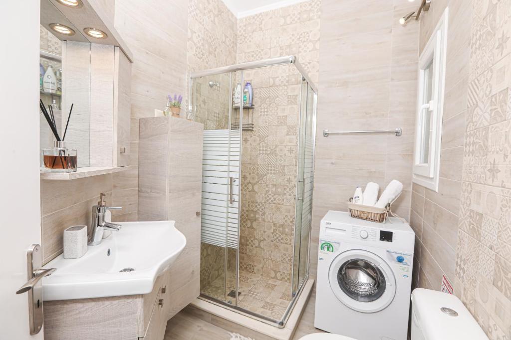 Dafnis City Apartment 3