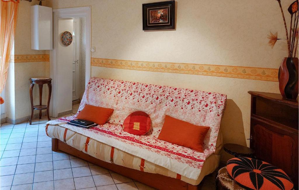 2 Bedroom Awesome Home In Bas-En-Basset 8