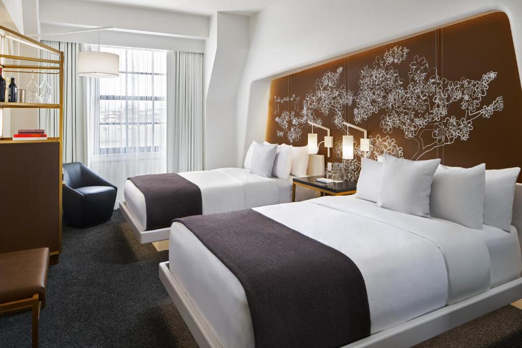 Hotel Washington Image