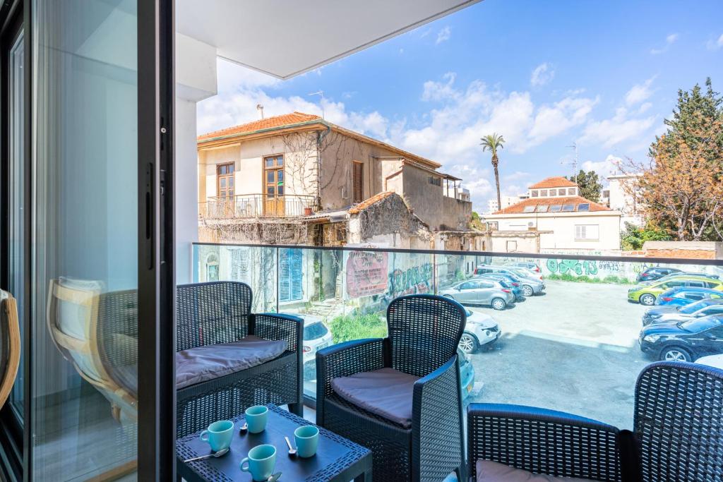 Crystal 2-Bedroom Apartment in Larnaca 4