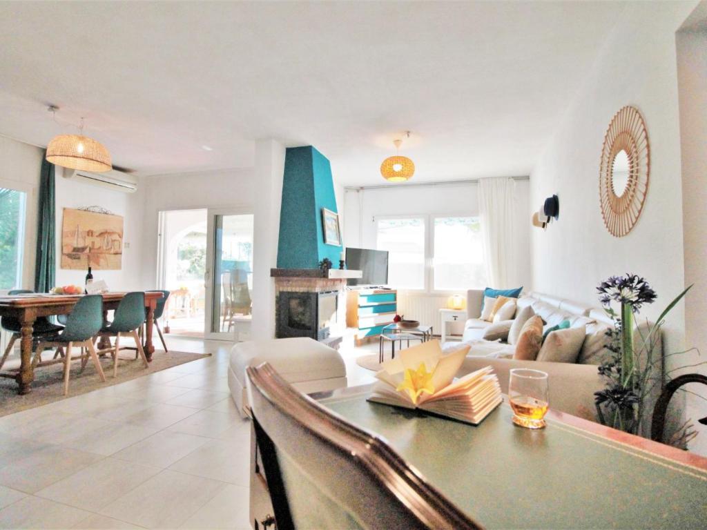 Holiday Home Leon by Interhome 8