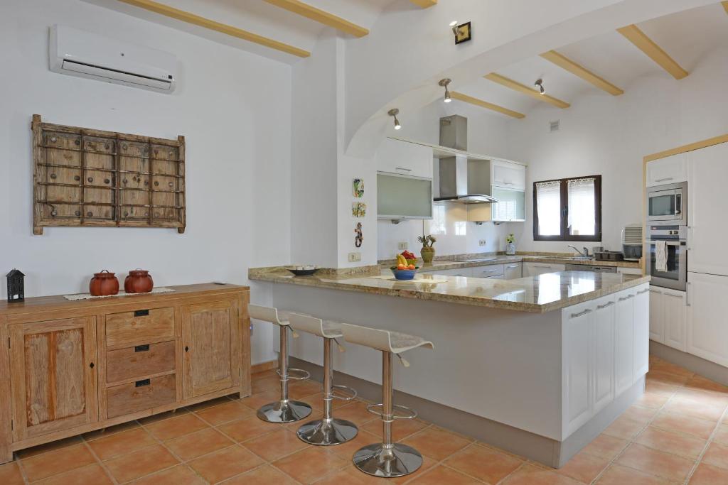 Casa Sèquia by NRAS 3