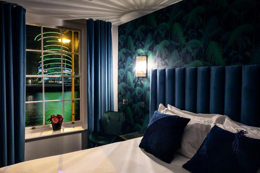 The Ferryman Townhouse Image