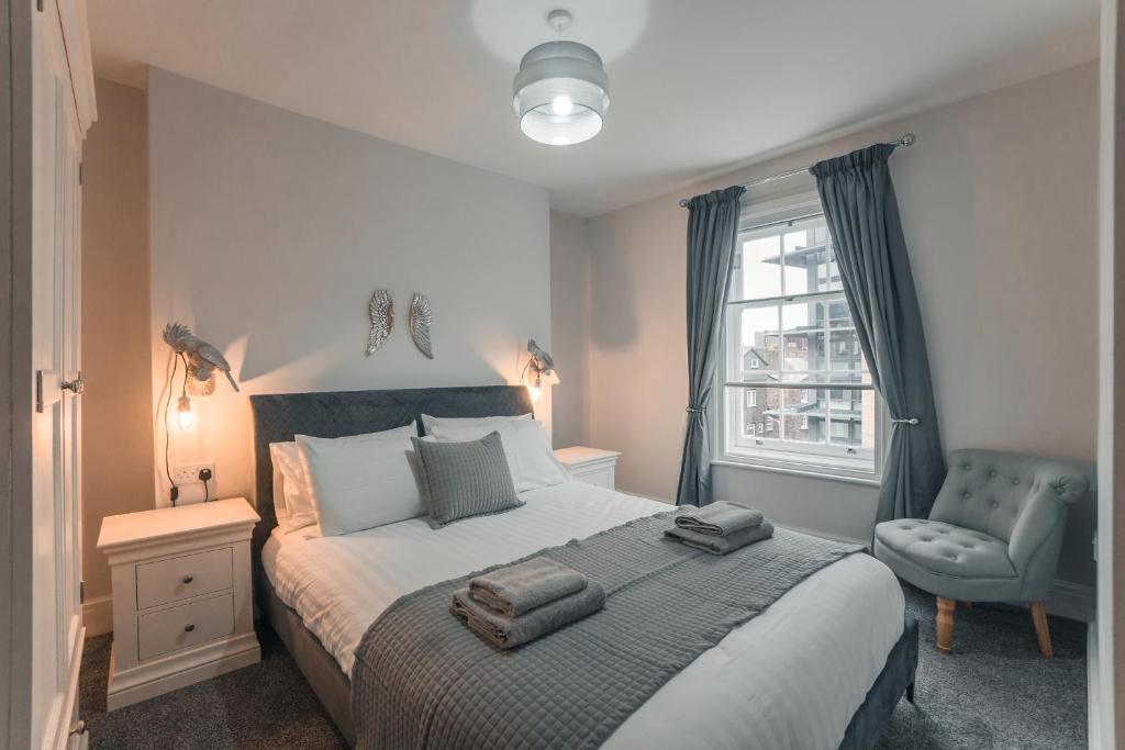 Clarence Street Town House 5