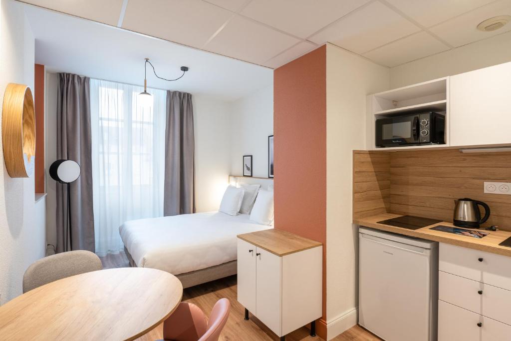 ROYAL Annecy Apparthôtel 4