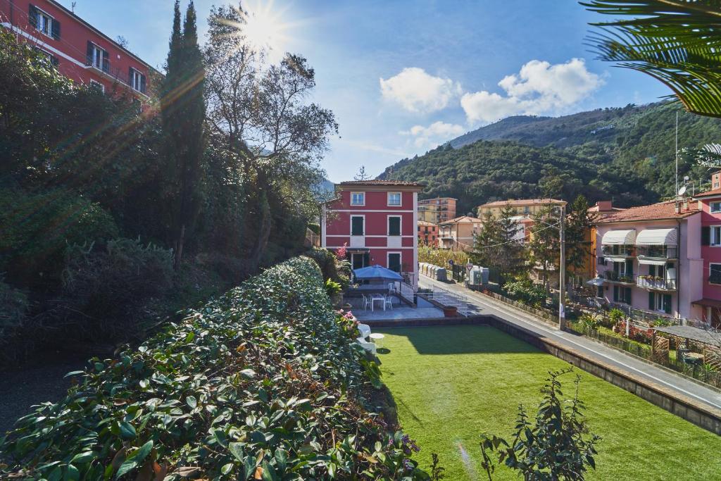 LA POMELLA 7