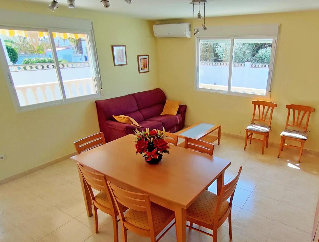 Chalet con piscina privada en Vinaròs 5