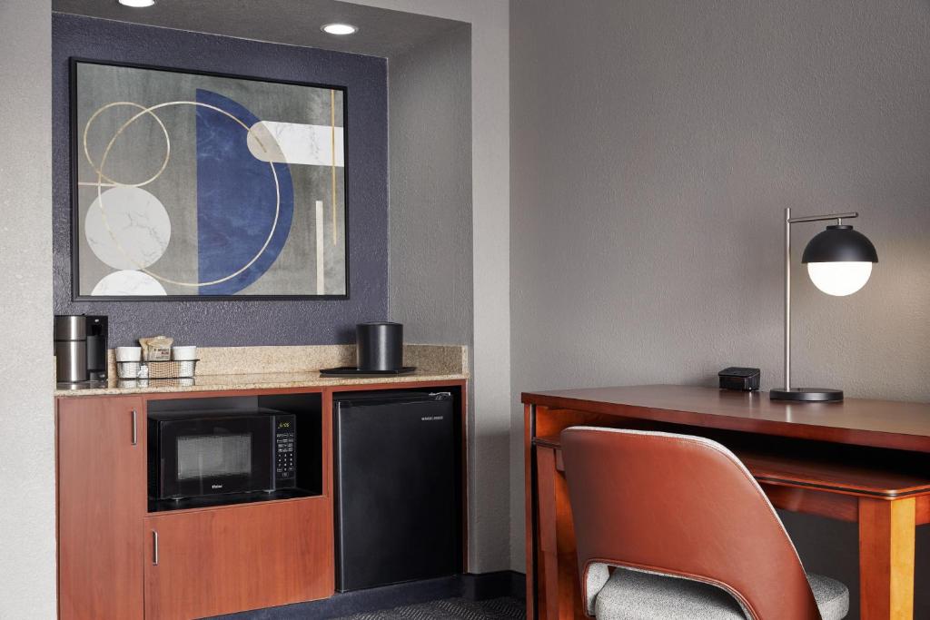 Courtyard by Marriott St. Louis Downtown West Image