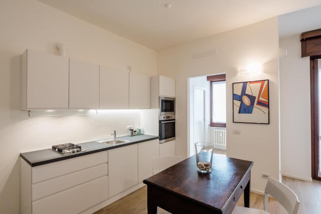 P&P Station Apartment 4