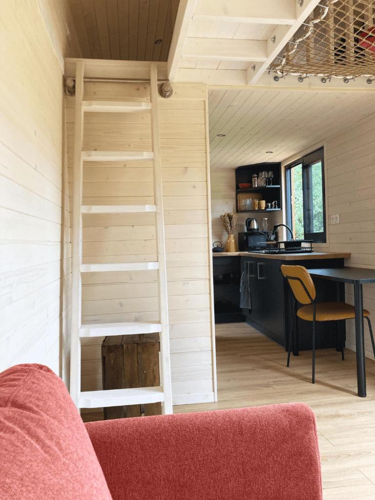 Photo de la galerie de l'établissement Joy Tiny House Perche, à Madeleine 28 autres photos