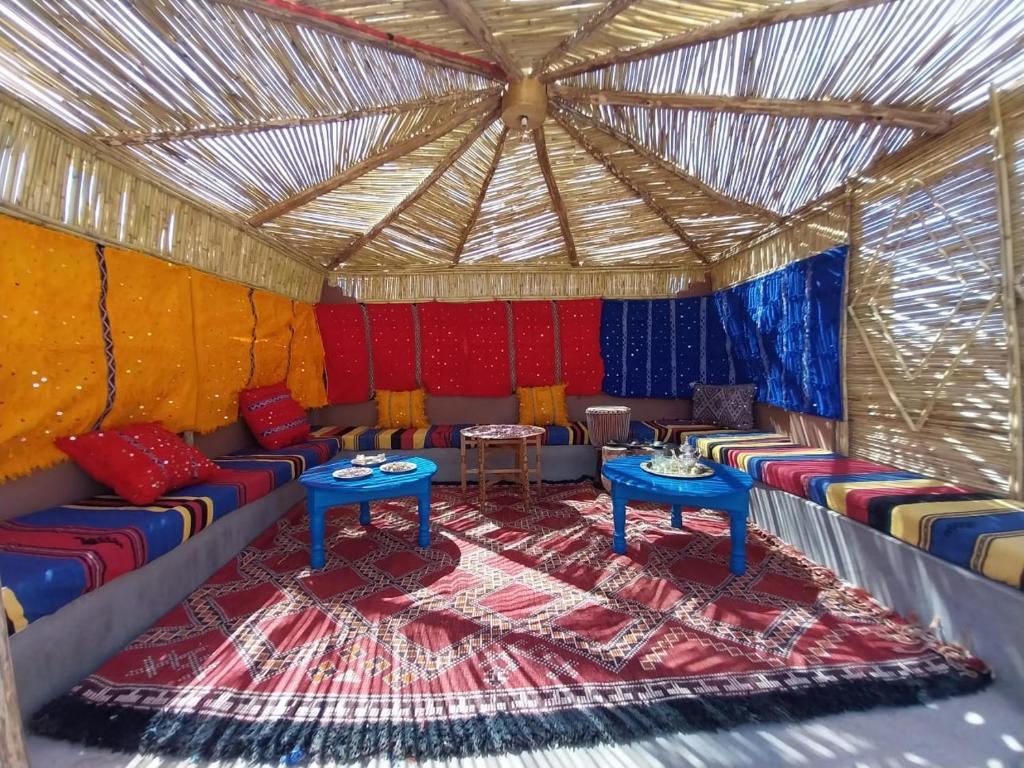 Coin salon dans l'établissement Riad Hassi Labied Merzouga