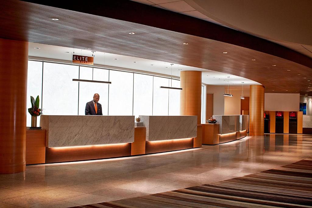 Atlanta Marriott Marquis Image