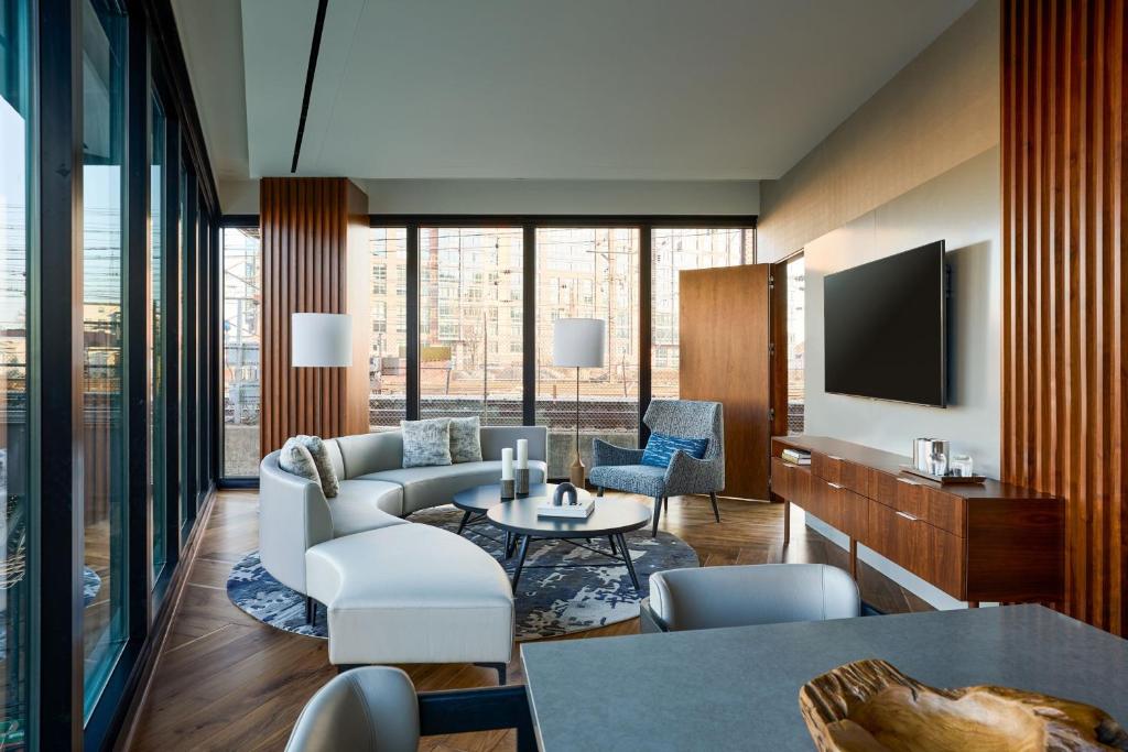 Washington Marriott Capitol Hill Image