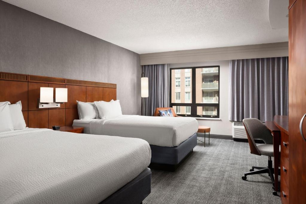 Courtyard by Marriott Washington Capitol Hill/Navy Yard Image