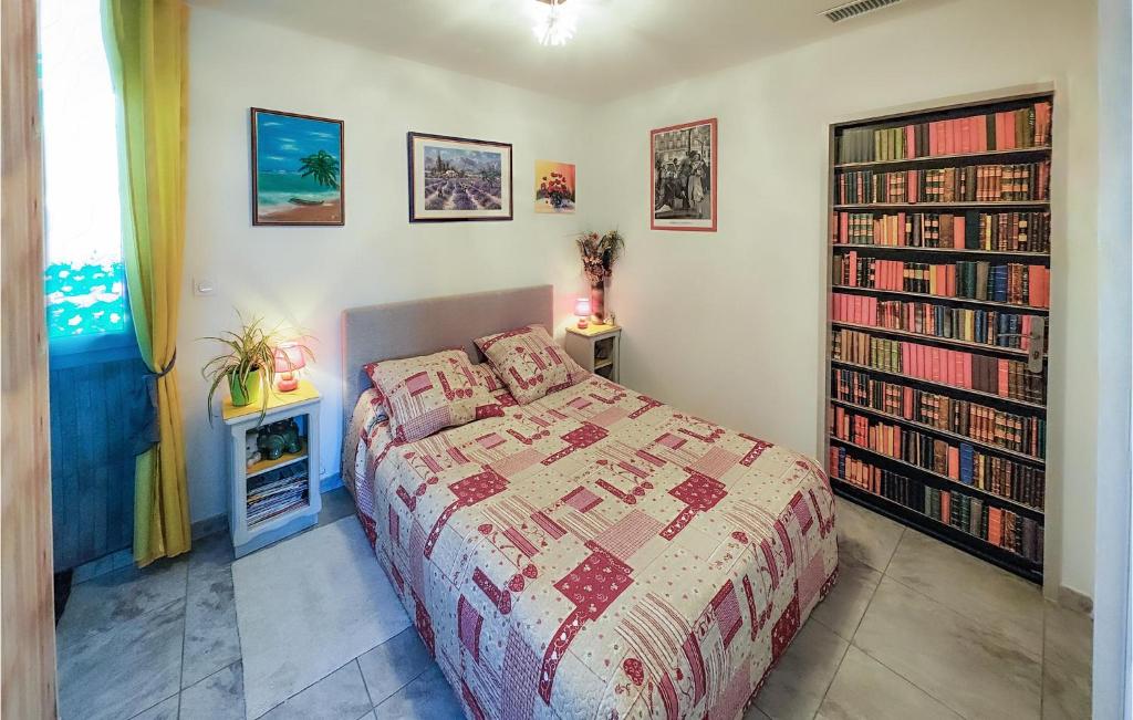 Gorgeous Home In Capestang With Wifi 4
