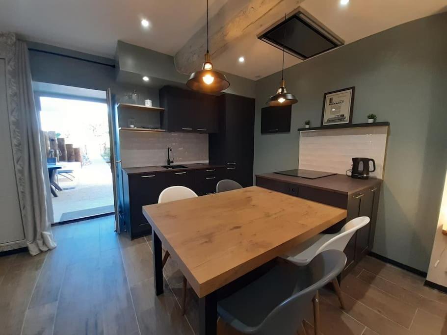 Studio meublé avec terrasse axe Rennes Saint Malo 3