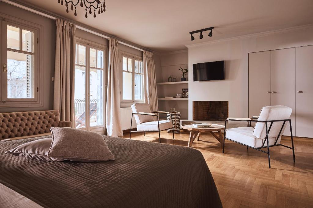 Plaka's Villa with Breathtaking Acropolis view 8