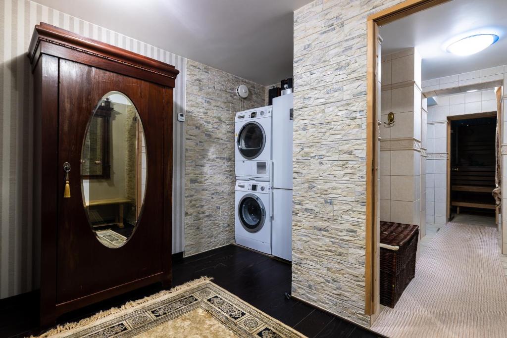 Villa Muusa with a cozy sauna, swimming pool and large beautiful garden 3