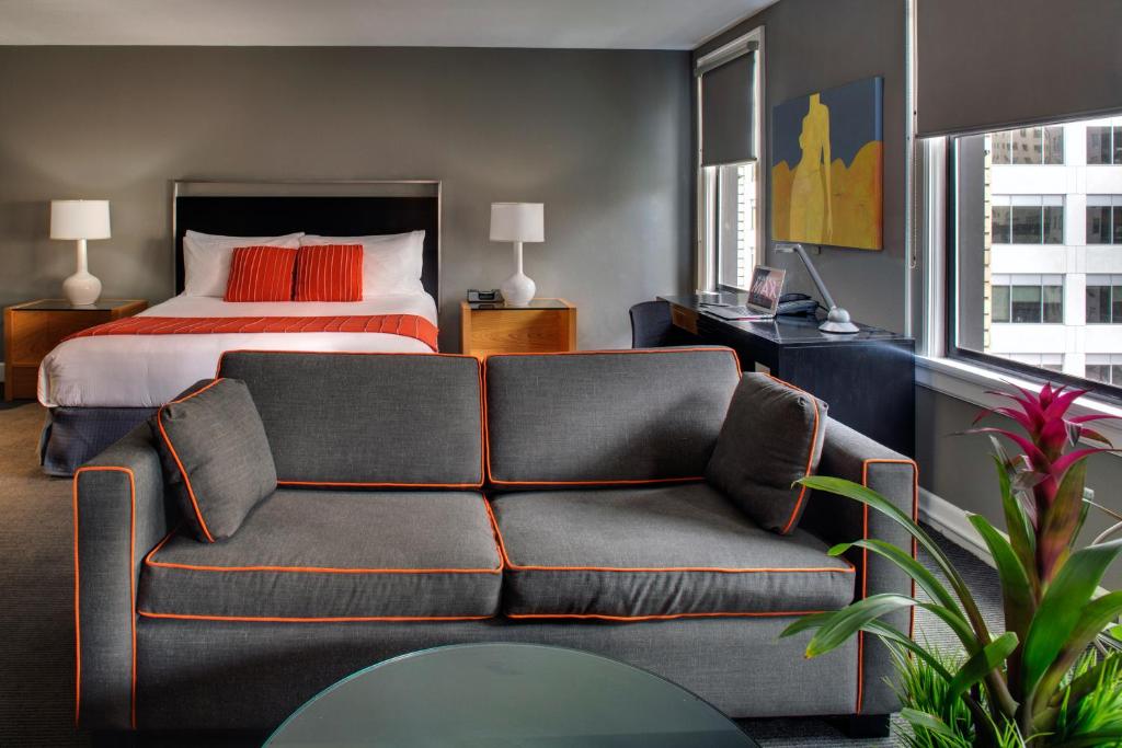 Hotel Max Image