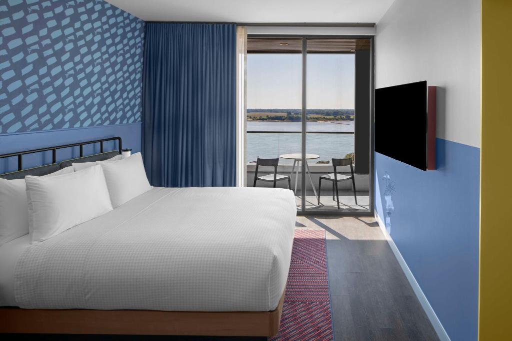 Caption By Hyatt Beale Street Memphis Image