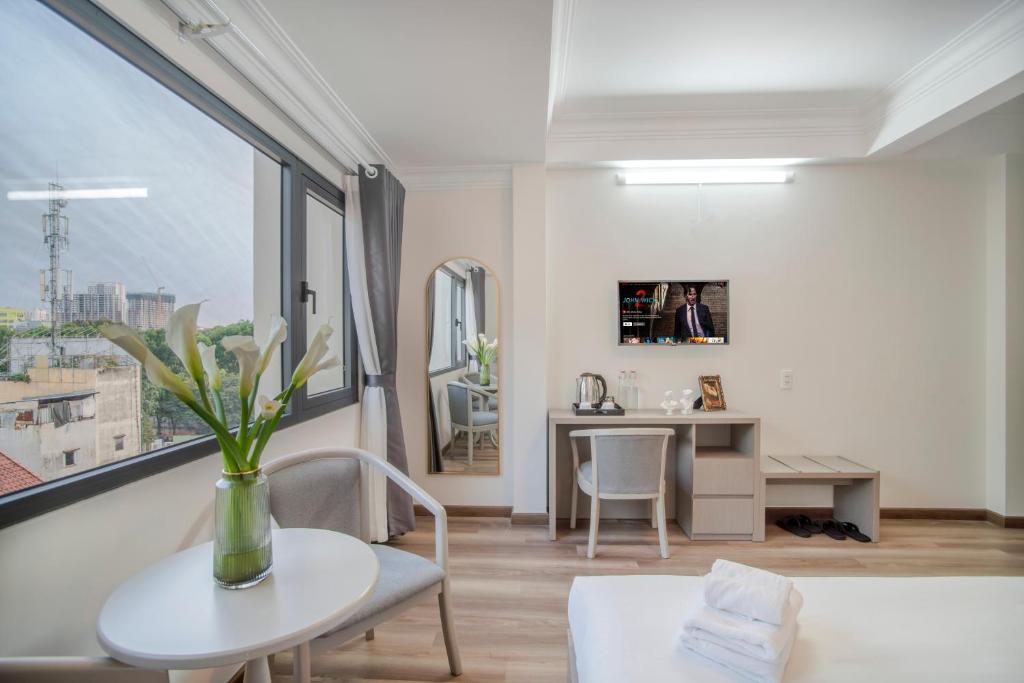 SAZI HOTEL NGUYỄN AN NINH