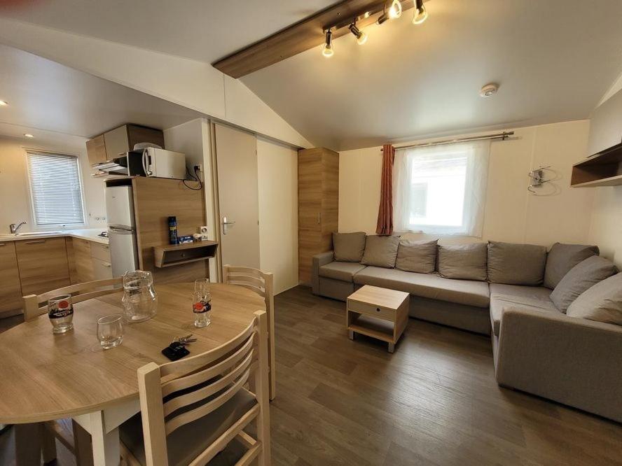 Photo de la galerie de l'établissement MOBIL HOME 68 JARDINS ATLANTIQUE, à Saint-Jean-de-Monts