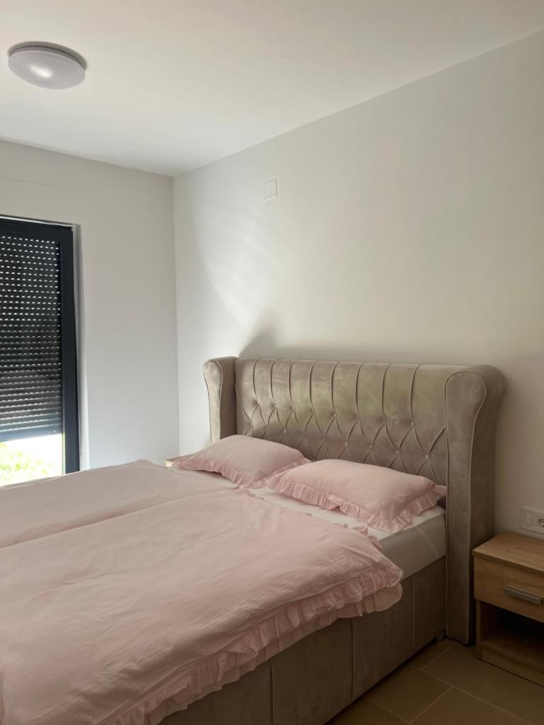 Modern Home Ula 7