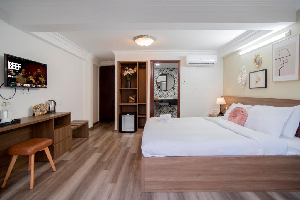 SAZI HOTEL NGUYỄN AN NINH