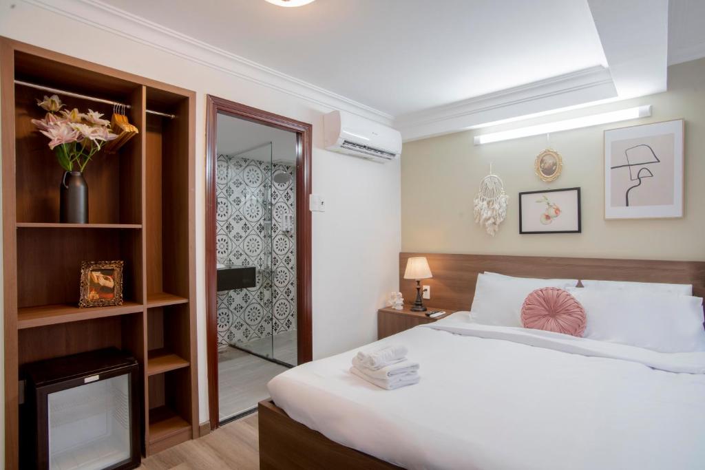 SAZI HOTEL NGUYỄN AN NINH