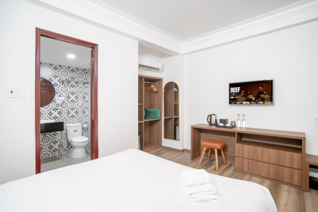 SAZI HOTEL NGUYỄN AN NINH