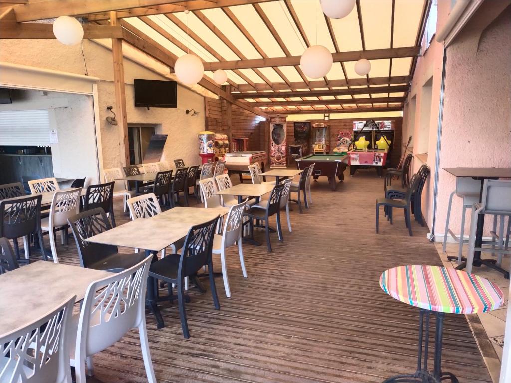 Photo de la galerie de l'établissement MOBIL HOME LE MIGNON, à Valras-Plage 17 autres photos